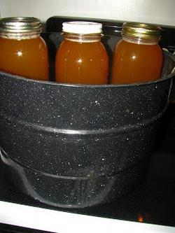 Hjem konserves: hvordan å lage juice fra epler til vinteren
