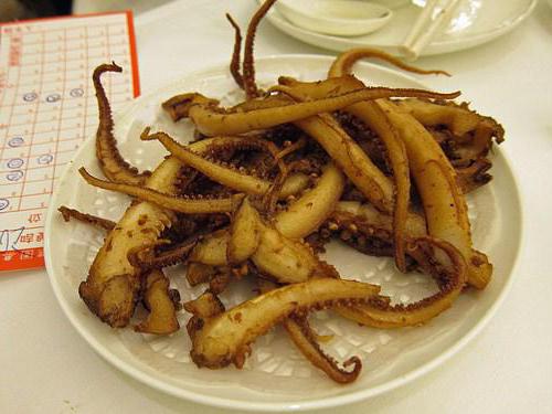 Hvordan lagrer du calamari (tentakler)?