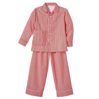 Pyjamas for jenta. Hvordan velge riktig klær til søvn?