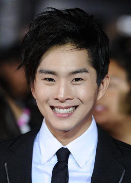 Skuespiller Justin Chon: Biografi