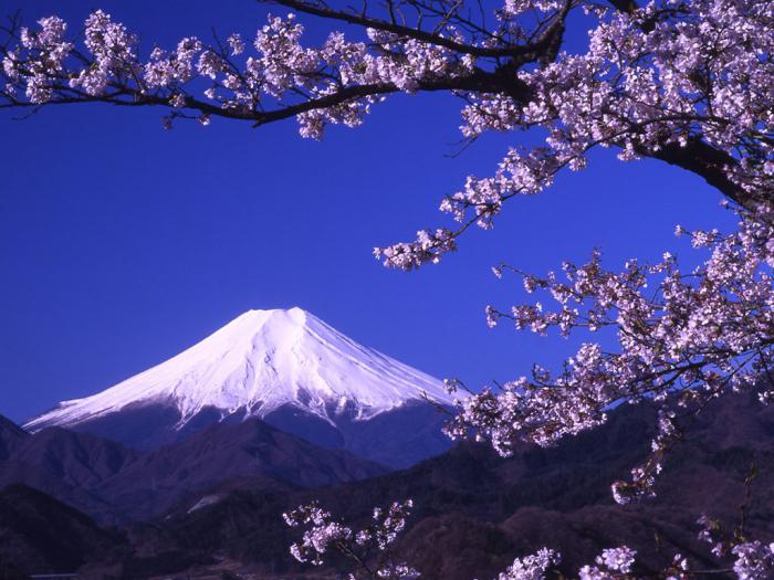 høyde på Fujiyama vulkanen