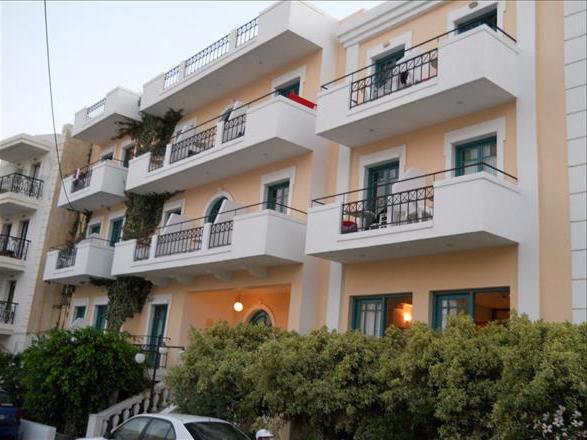 Antinoos Hotel 2 * (Hellas, Heraklion): beskrivelse av rom, service, vurderinger