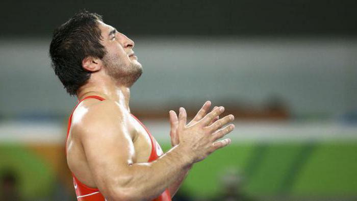 Abdulrashid Sadulayev (freestyle wrestling): foto og biografi