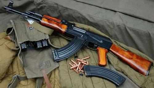 AK-47 - automatisk