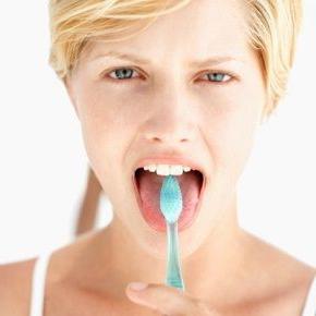 Gul belegg på tungen: årsaker og behandling